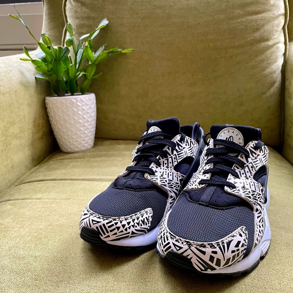 Nike Huarache Run Print 'Black' Sneakers 👟